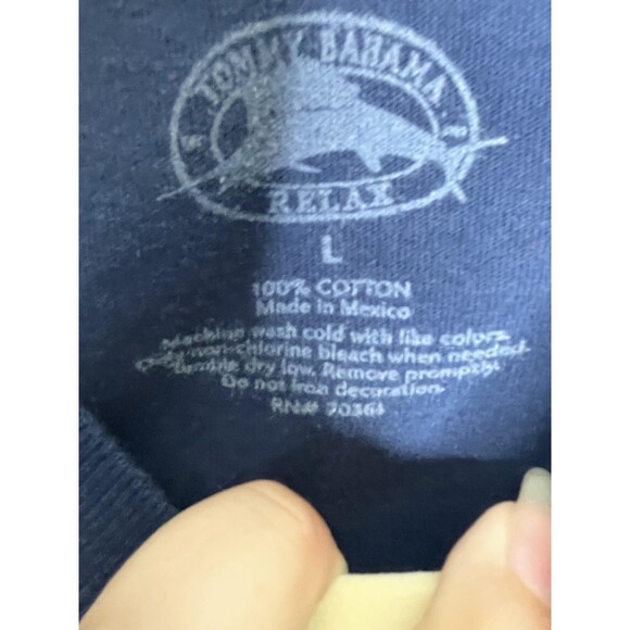 Tommy Bahama Shirt Mens Large Blue The Vice Is Right Gambling Graphic Tee - Picture 5 of 10